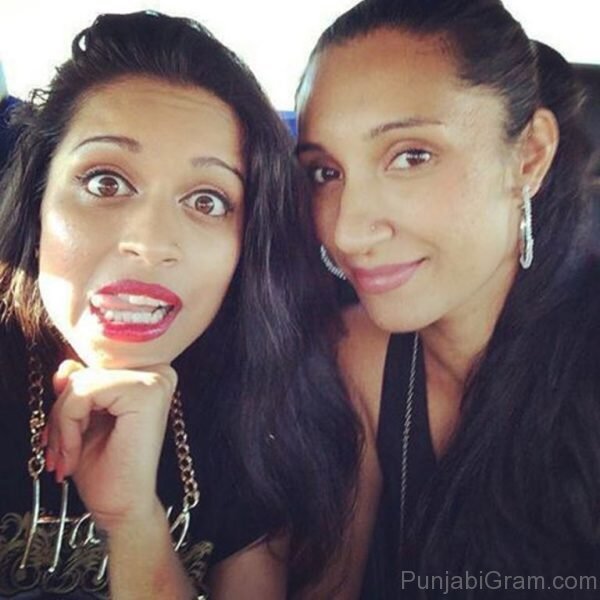 Photograph Of Lilly Singh Looking Superb 2