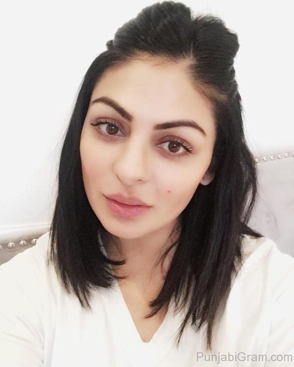 Photograph Of Neeru Bajwa Looking Beauteous