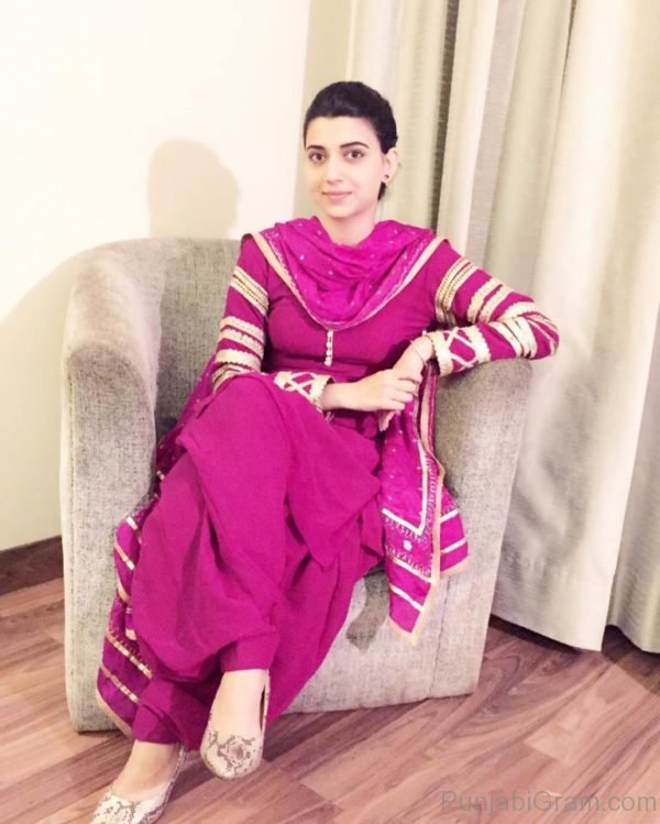 Pic Of Charming Nimrat Khaira