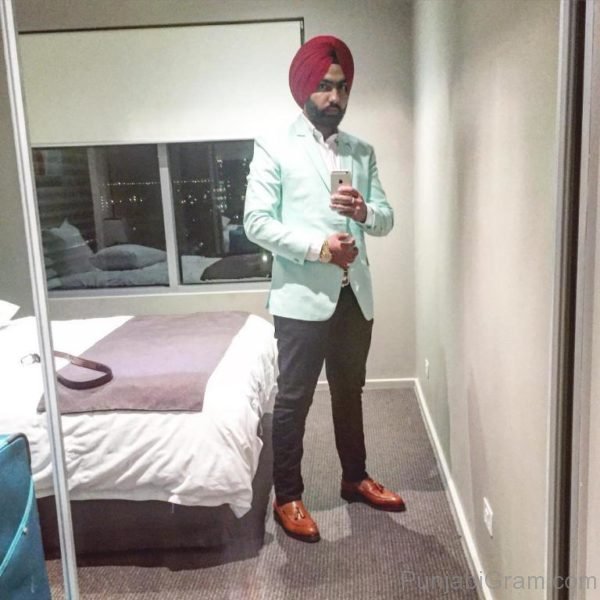 Pic Of Impressive Ammy Virk 121