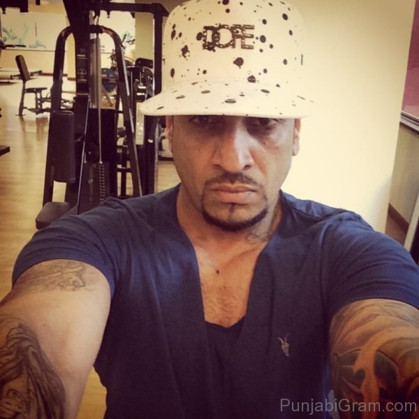 Pic Of Jazzy B Looking Nice 779