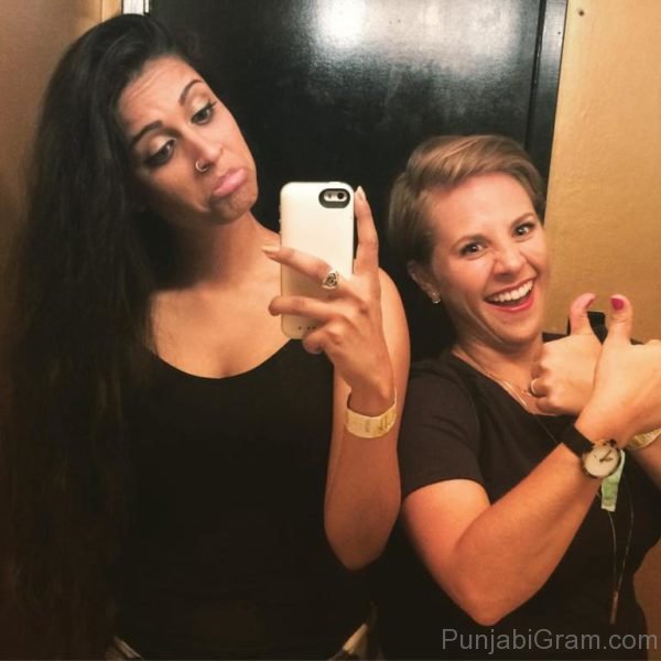 Pic Of Lilly Singh Looking Admirable 2