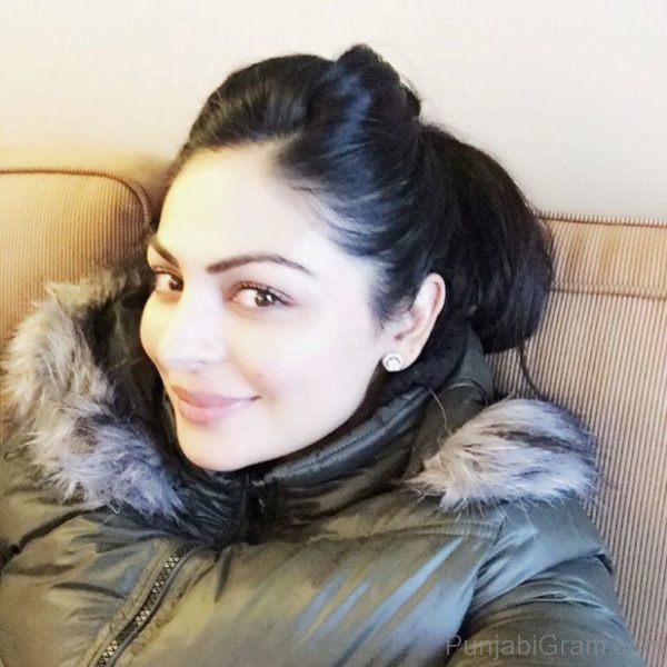 Pic Of Neeru Bajwa Looking Lovely