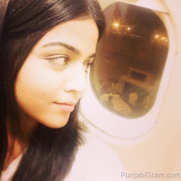 Pic Of Wamiqa Looking Good 530