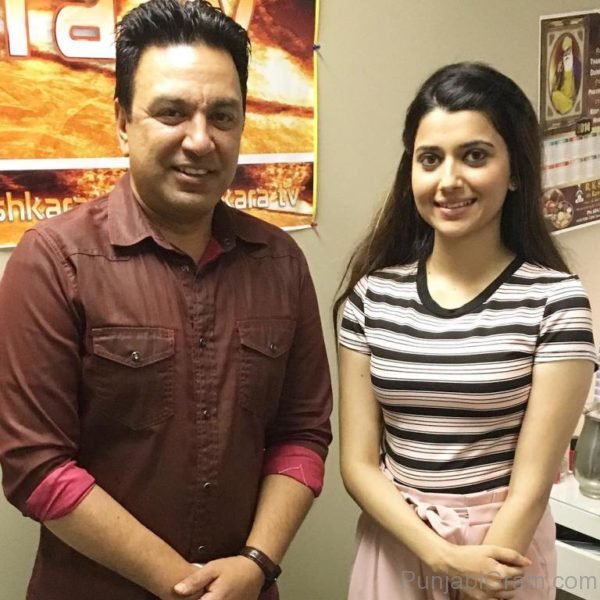 Picture Of Admirable Nimrat Khaira