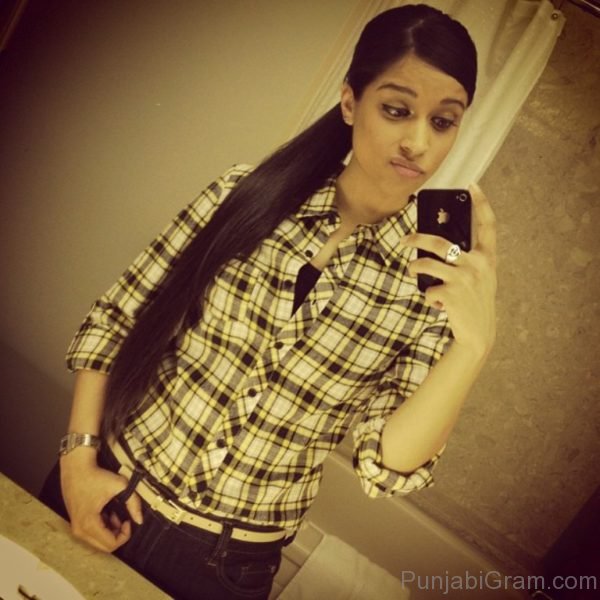 Picture Of Elegant Lilly Singh