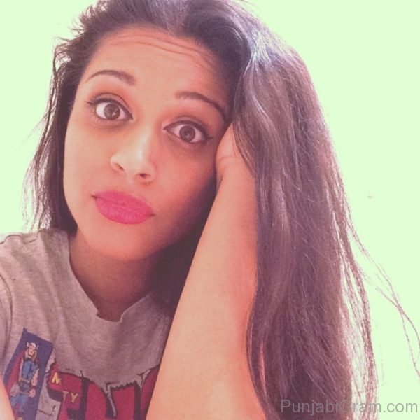 Picture Of Lilly Singh Looking Pretty 1