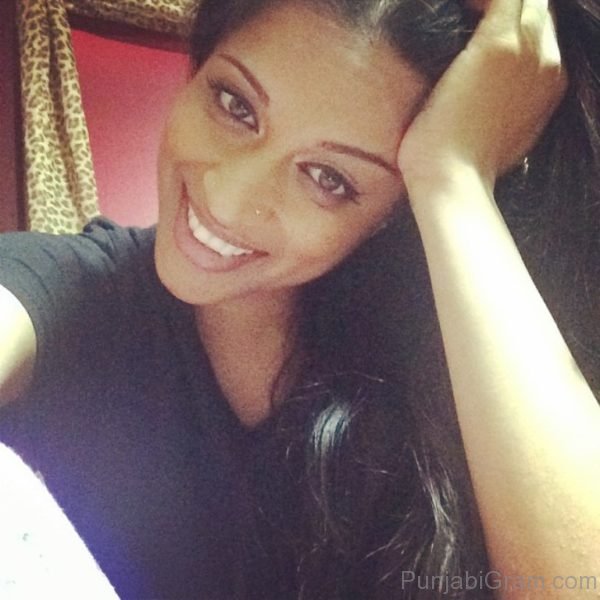 Picture Of Lilly Singh Looking Sweet And Cute 1