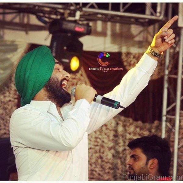 Picture Of Personable Ammy Virk 092