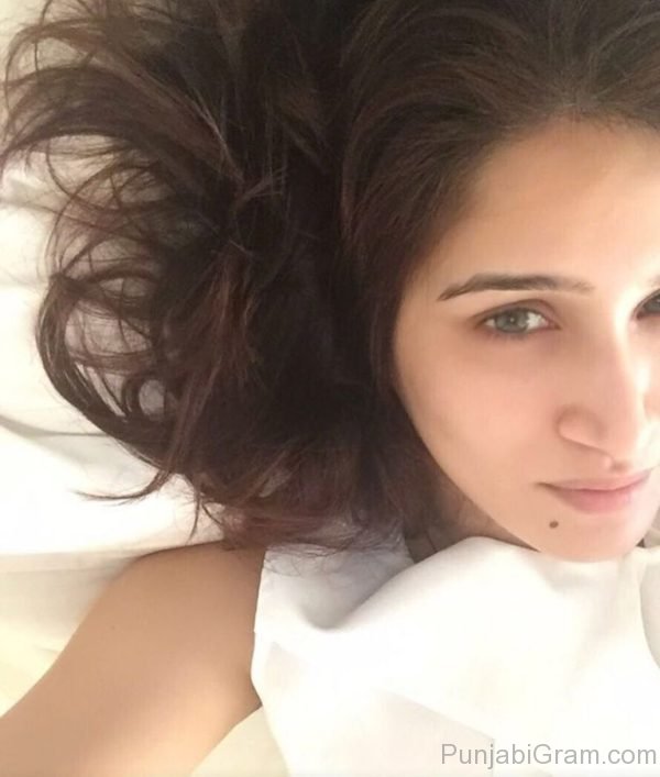 Image Of Fabulous Sagarika Ghatge