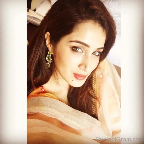 Photo Of Sagarika Ghatge Looking Lovely