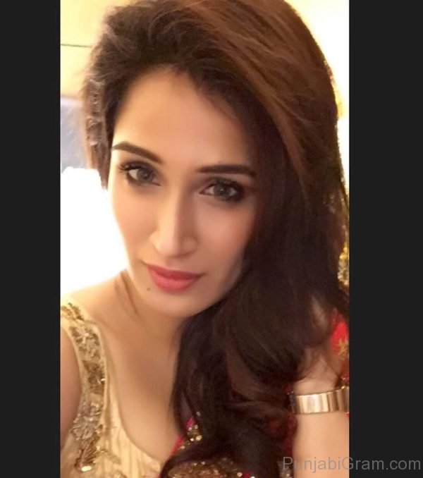 Pic Of Pretty Sagarika Ghatge