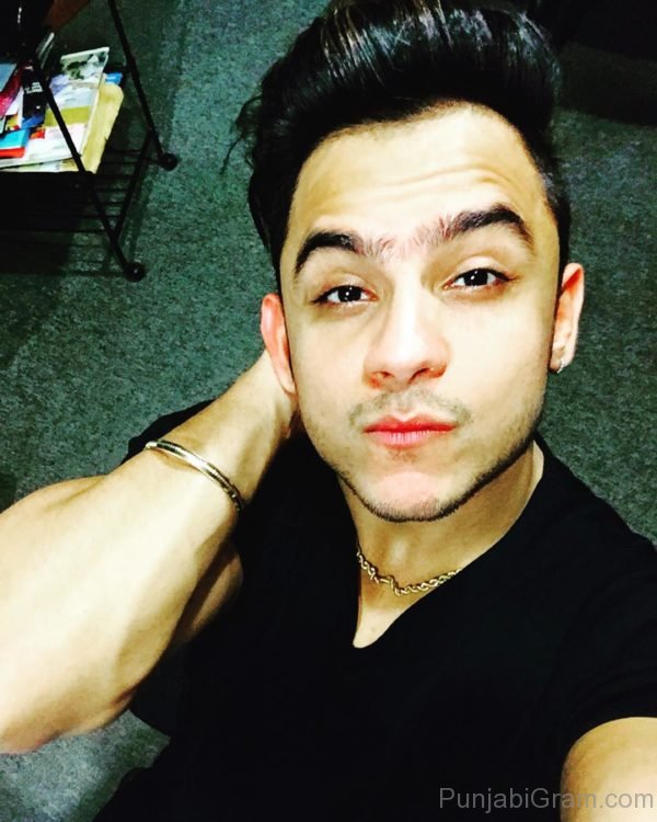 Photo Of Good looking Millind