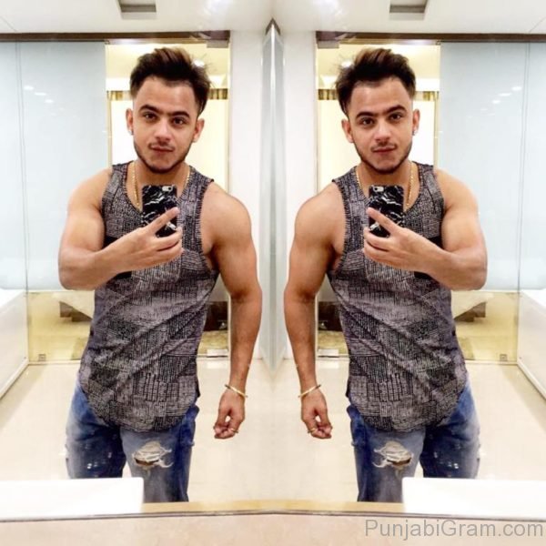 Photo Of Millind Gaba Looking Nice 1