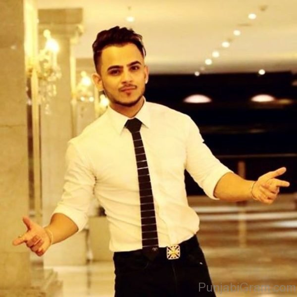 Photo Of Punjabi Singer Millind Gaba 1