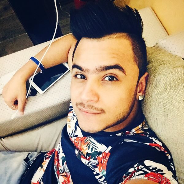 Pic Of Millind Gaba