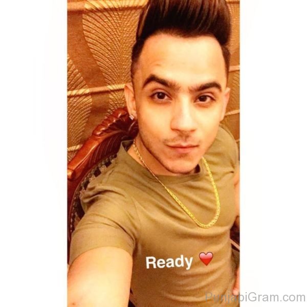 Pic Of Millind Gaba Looking Stylish 1