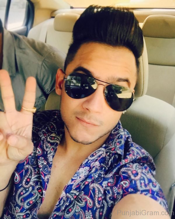 Pic Of Millind Looking Fashionable