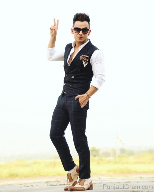 Pic Of Millind Looking Impressive