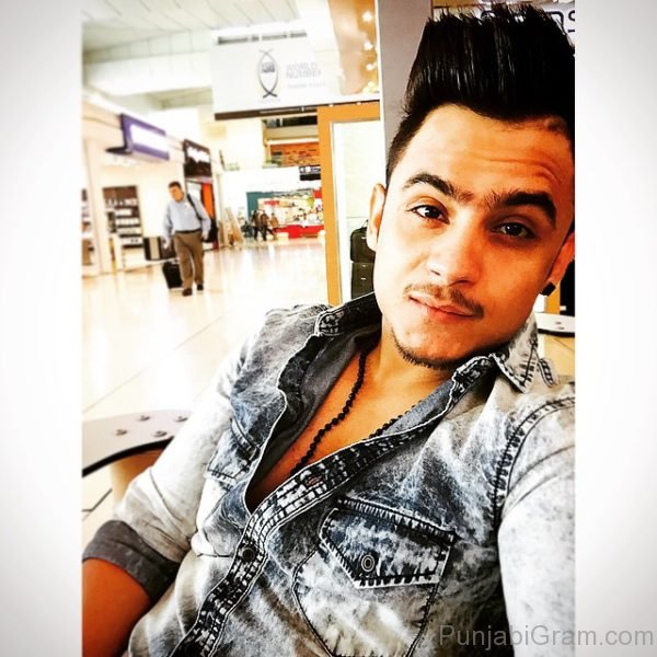 Pic Of Punjabi Celeb Millind Gaba