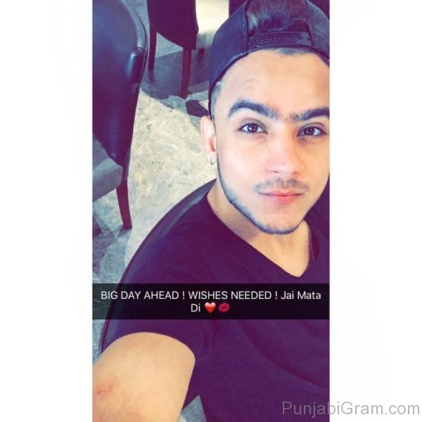 Picture Of Millind Gaba Looking Personable 1