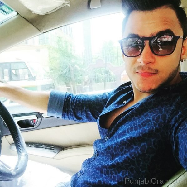 Picture Of Punjabi Celeb Millind Gaba